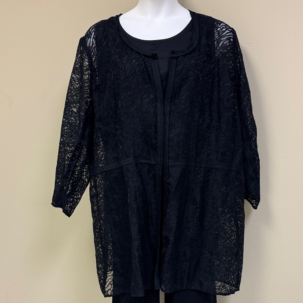 Elegant Black Lace Women's Jacket